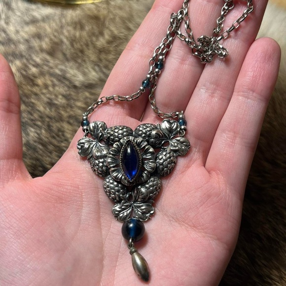 Gorgeous vintage 800 silver fruits and clovers blue glass necklace